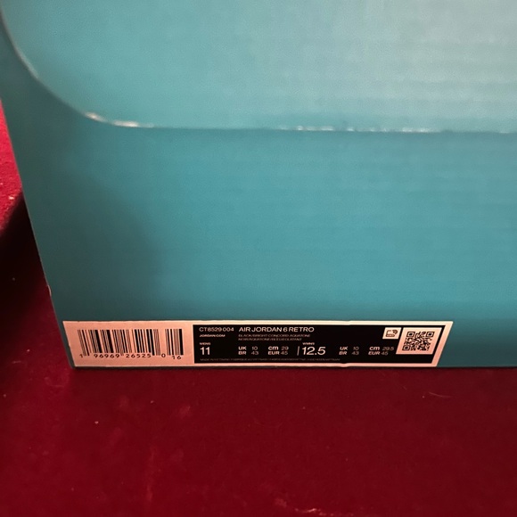 Air Jordan 6 Retro - Picture 4 of 4